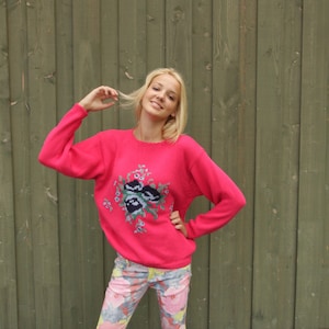 Vintage Women&#39;s Knitted Pink Sweater Bright Slouchy Jumper Comfortable Pullover Knit Flowers Sweater Bright Pink Hipster Jumper Small Size