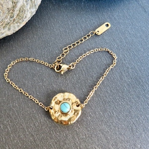 Round hammered stainless steel MEDAL bracelet with turquoise cabochon in the center Golden jewel