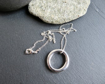 Silver plated BIG RING pendant Short necklace and chain 45 centimeters Silver plated jewel