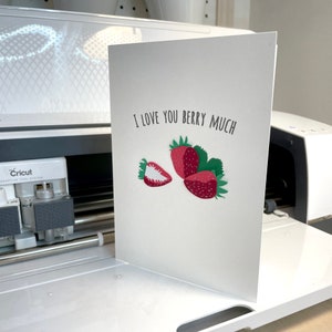Walentynki „Kocham Cię Berry Much” Wycinana kartka Natychmiastowe pobranie pliku SVG Cut dla Cricut - kartka na Walentynki, Rocznicę, Miłość