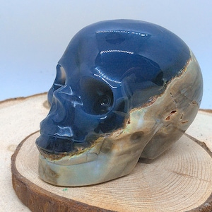 Fluorescent Volcano Agate Skull Stone Statue (VARIANT 02)