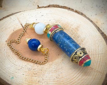 Lapis lazuli-slinger met regenboogmaansteen: Tibetaanse stijl