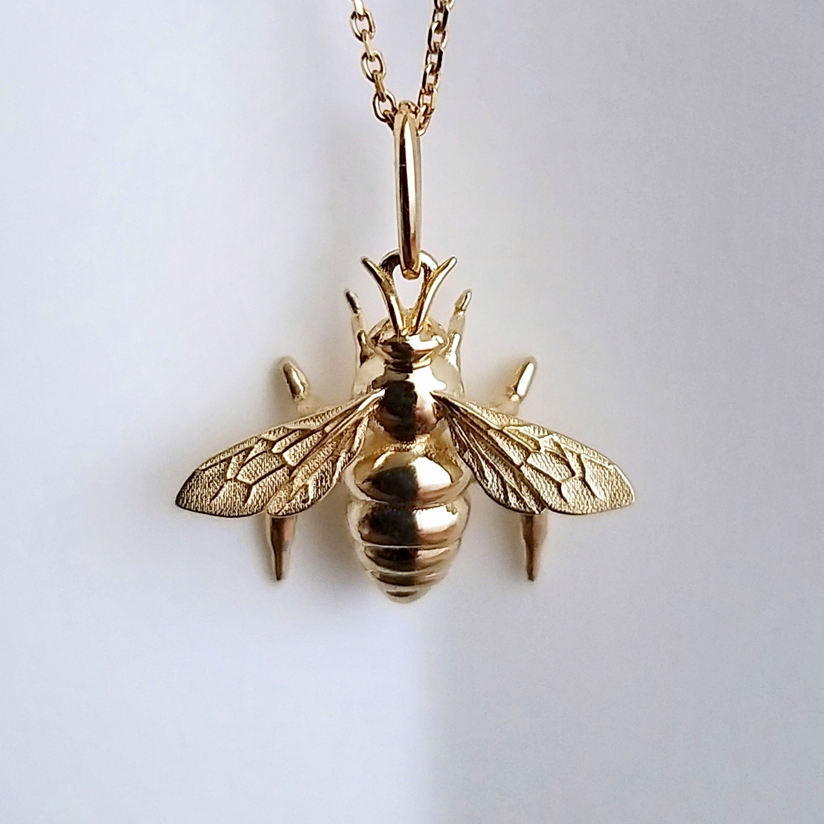 14K Solid Gold Bee Pendant Necklace Gold Bug Insect Charm Etsy