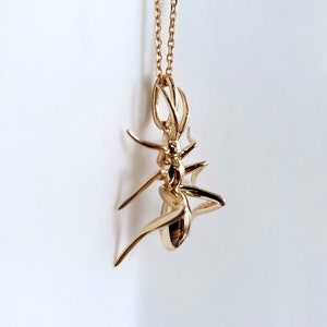 Collar de hormiga de oro macizo de 14 quilates: colgante de insecto realista, joyería natural