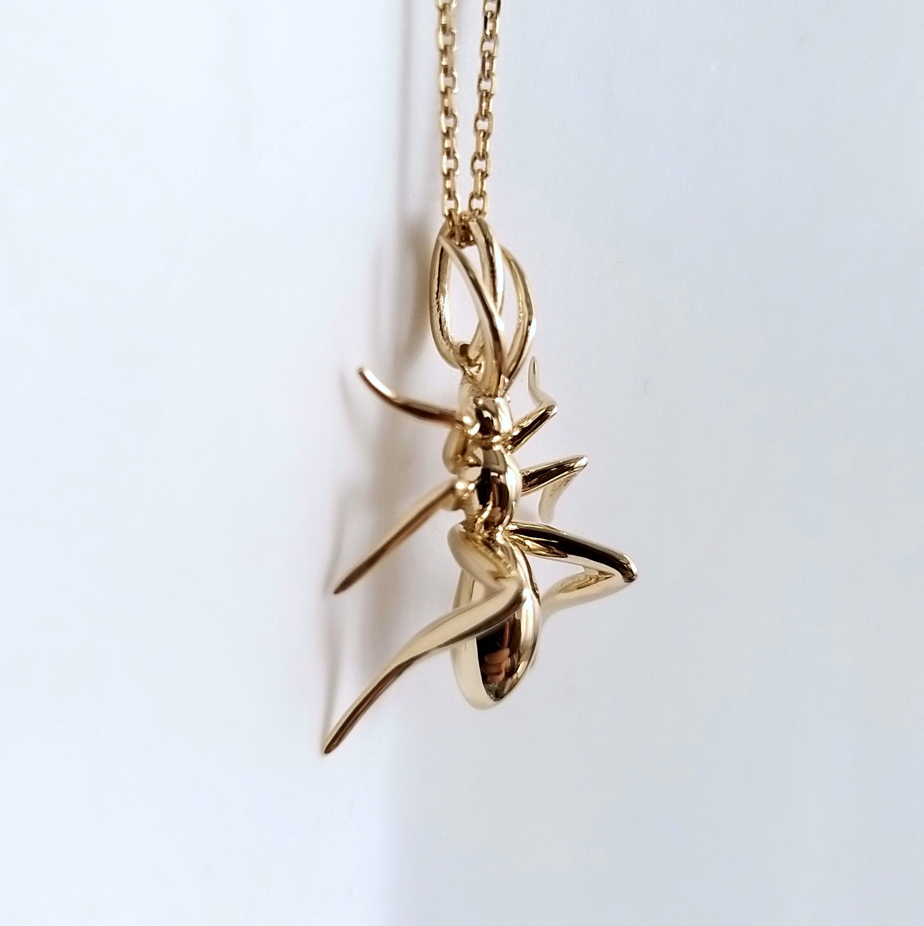 おすすめプライズ｜株式会社タイトー 14K Solid Pendant Insect Bug Necklace, Ant Realistic Gold アクセサリー