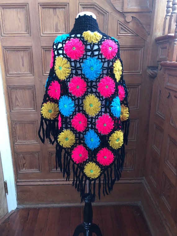 Vintage Hand Crotcheted Shawl/Wrap