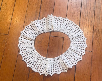 Vintage Hand Crocheted Collar