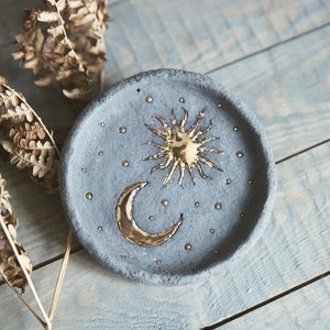 Porta incenso in ceramica fatto a mano – Design Sole e Luna dorati