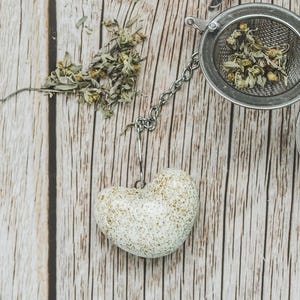 Infusor de chá White Heart - Infusor de malha de aço inoxidável, para chá de ervas