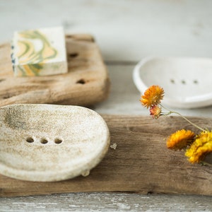 Rustic soap dish with drain - Pottery soap tray with holes - Handmade soap dish - Oval sponge holder