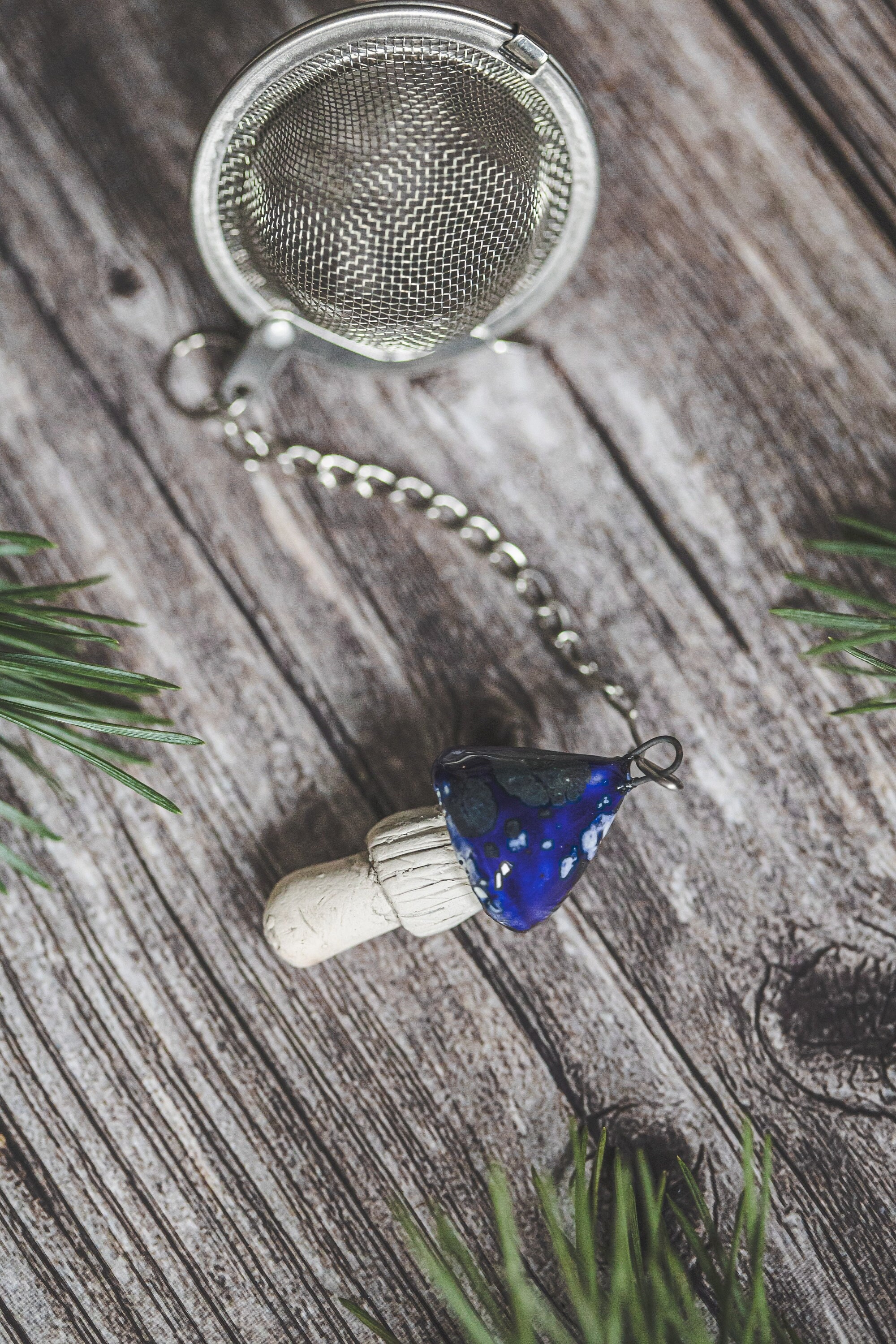 passoire à thé en feuilles mobiles avec champignon bleu - infuseur céramique cadeau de noël