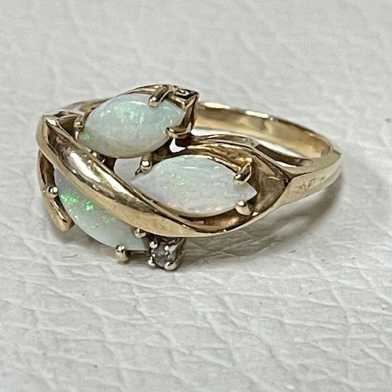 Opal and CZ diamond ring 10 karat gold