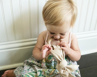 Zoe Organic Teething Ring
