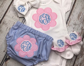 Newborn Baby Girl Monogramed and Appliqued Flower Outfit Baby Gift Flower Appliqued Bodysuit, Matching Diaper Cover