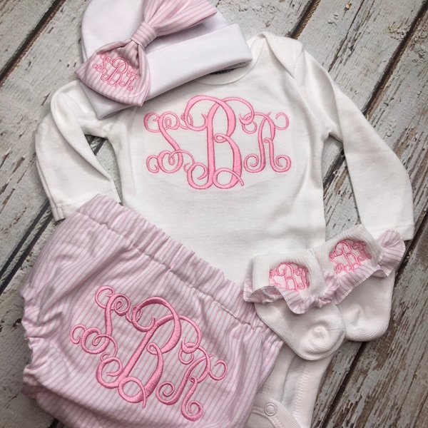 Newborn Baby Girl Monogrammed Hairbow Monogrammed Bodysuit Monogrammed Diaper Newborn Baby Girl Personalized Hairbow Bodysuit Coming Home