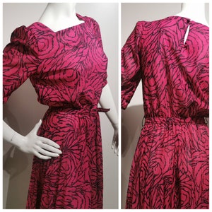 VINTAGE 80s Pink and Black Striped Belted Dress Half Sleeve Long Calf Length Skirt Abstract Tiger Print image 1