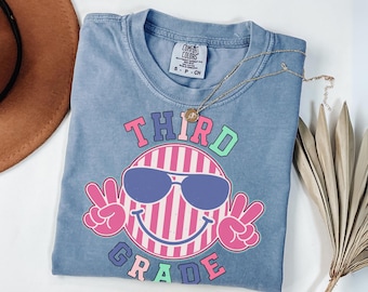 Third Grade Girl Shirt, Comfort Color 3rd Grade Shirt, Back To School Shirt, Retro grade level Tee, First Day Of School Outfit