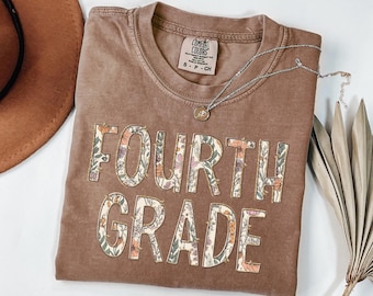 Floral Fourth Grade Teacher Shirt, Comfort Colors 4th Grade Teacher Tshirt, Back to School Teacher Team Shirt, Grade Level Teacher Gift