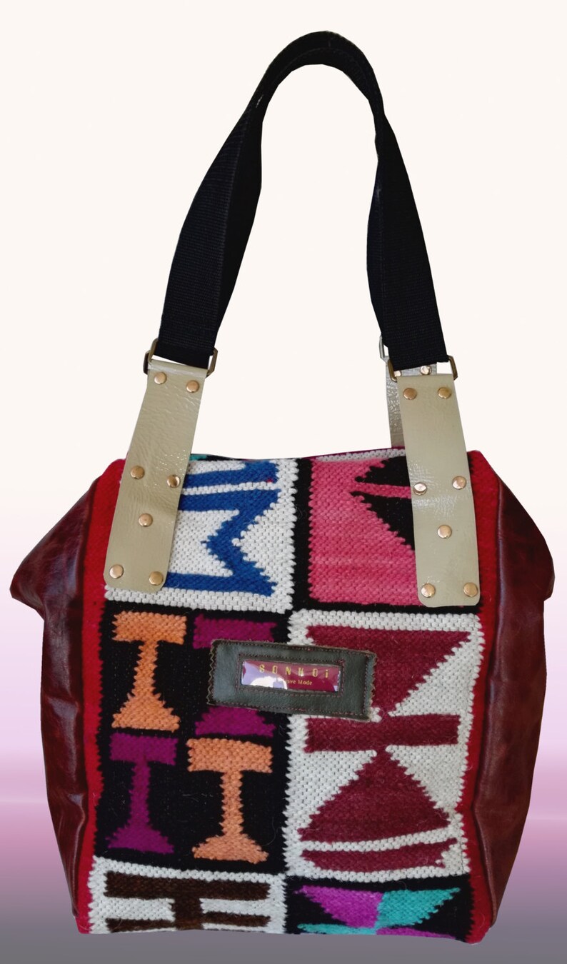 Handbag Terra Inca. Gemuster, leather Bordeaux. Handbag Terra Inca. Gemuster, leather Bordeaux.