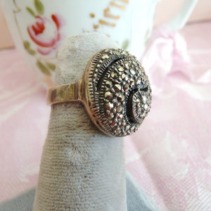 Sterling Silver & Marcasite Vintage RING! Yin-Yang Design! Blingy/All Stones Intact/Weighty/Round! Size 5~5 1/2~Excellent Gift~Holidays!
