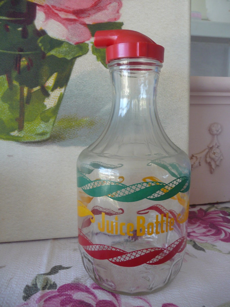 Vintage Glass JUICE Bottle Dispenser Carafeduraglas Retro Red Green