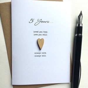 5 CINQUE anni in legno 5° anniversario di matrimonio Ti ho amato allora, ti amo ancora, ti ho sempre amato moglie marito partner regalo in legno Dimensioni: 15x10,5 cm