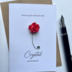 Tarjeta de 15.º aniversario de cristal con rosa de cristal austríaco. Increíble y hermoso regalo para esposa. Tamaño A6: 15 x 10,5 cm