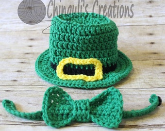 Virkad pysslinghatt med irländsk mössa till bebisen Fluga Babyoutfit till Saint Patrick's Day Pysslinghatt och fluga Babyoutfit till Saint Patrick's Day till bebisen Pojke