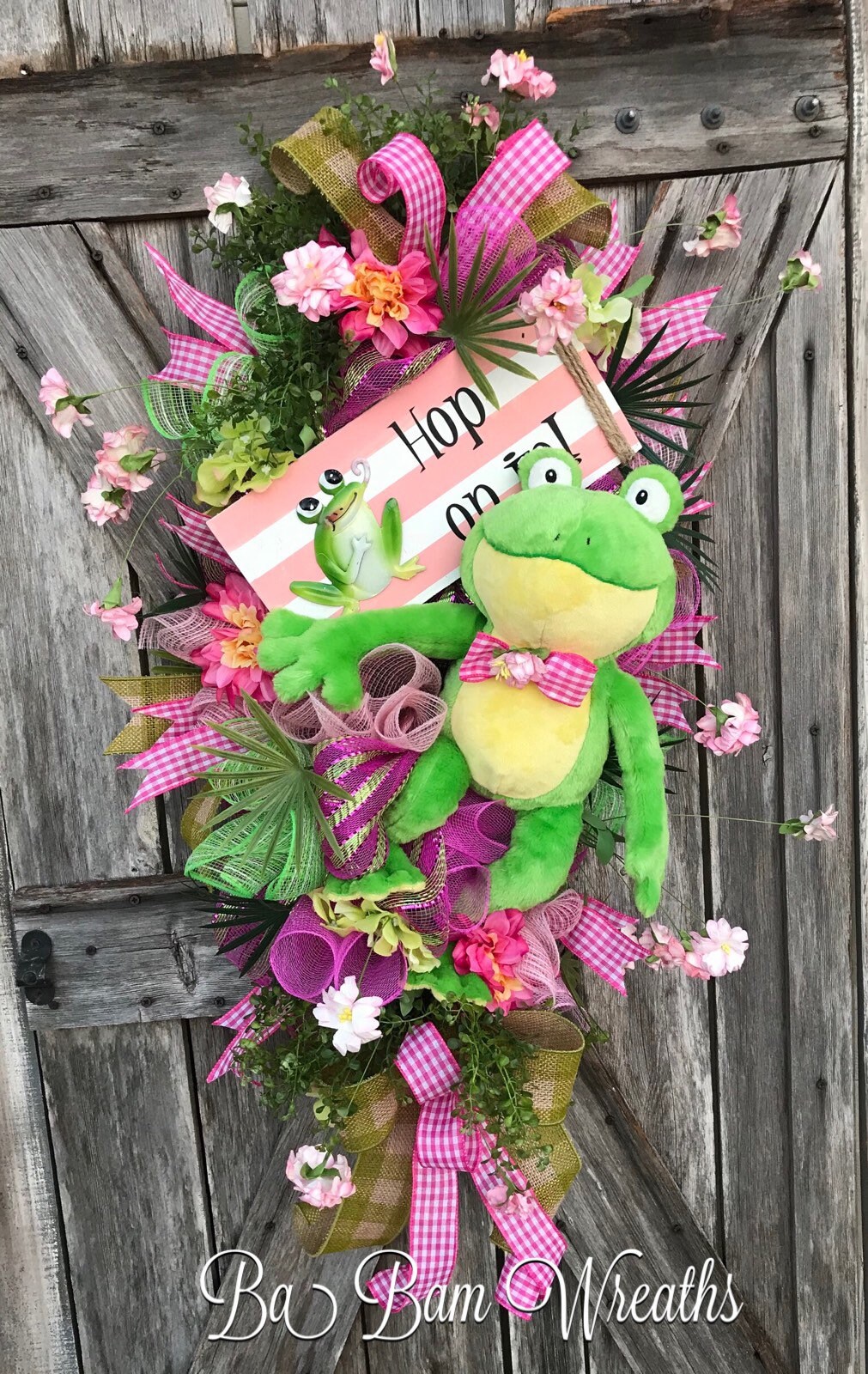 Summer Swag, Summer Wreath, Frog Wreath, Frog Decor, Summer Mesh Wreath