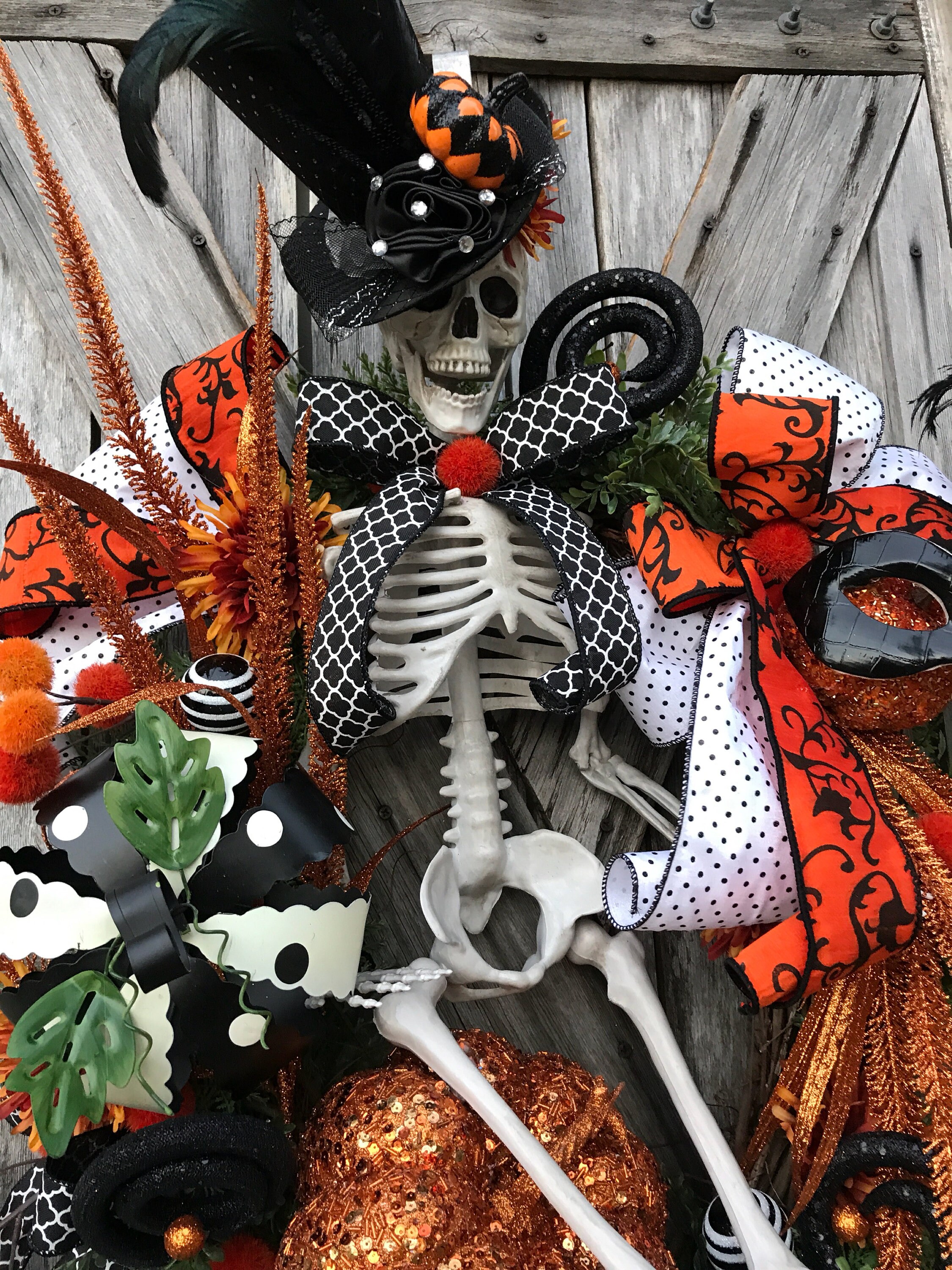 Mr. Sexy Bones, Skeleton Wreath, Skeleton Decor, Halloween Wreath, Halloween Decor, Halloween