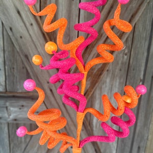 Pink Orange Spiral Ball Spray