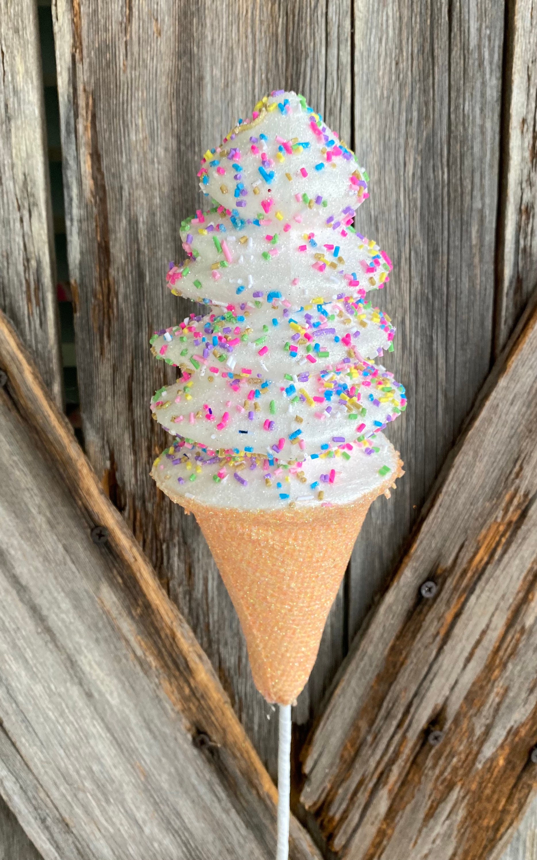 Sprinkle White Ice Cream Pick