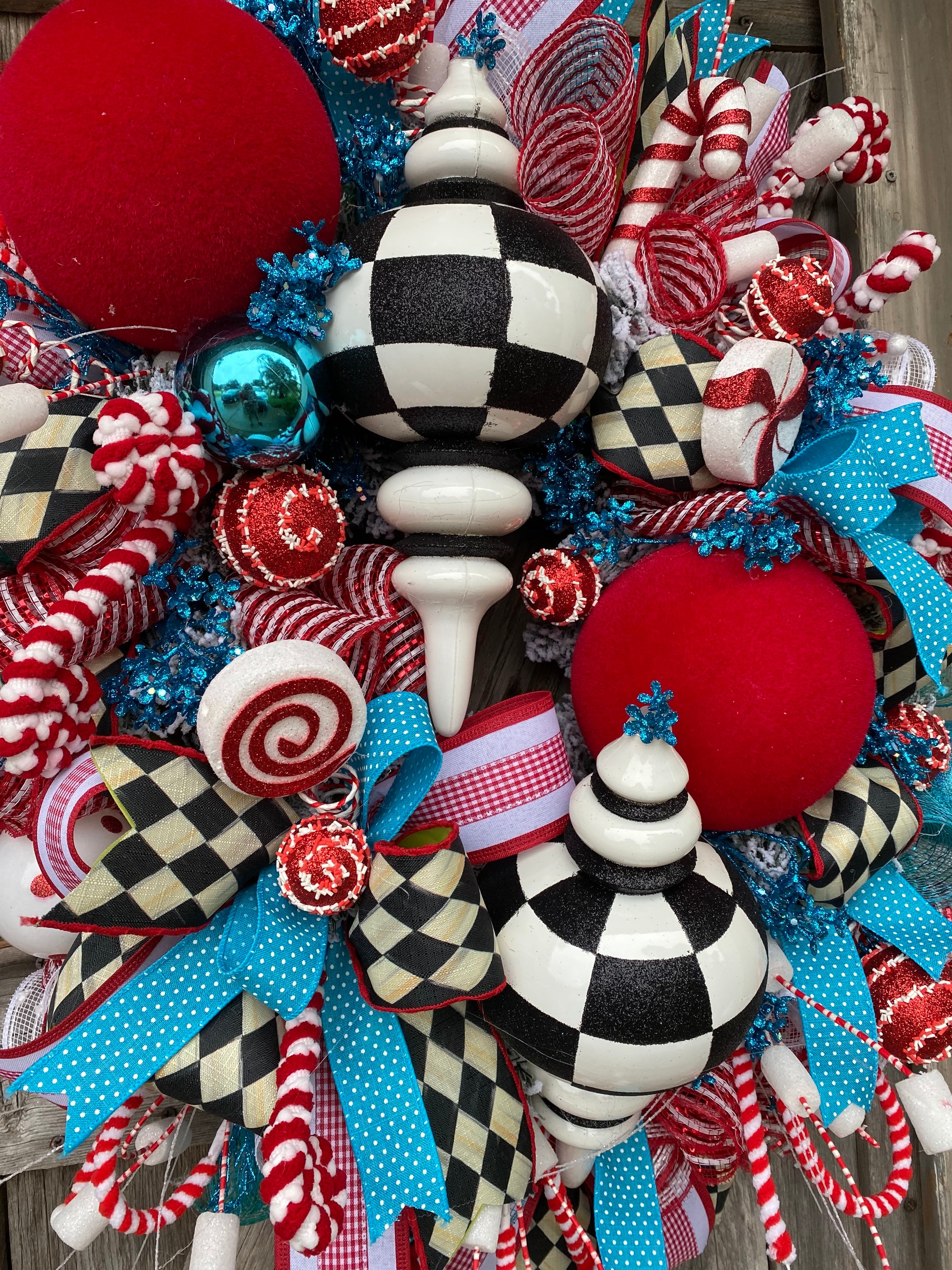 Red Turquoise Christmas Decor, Classic Christmas, Christmas Swag