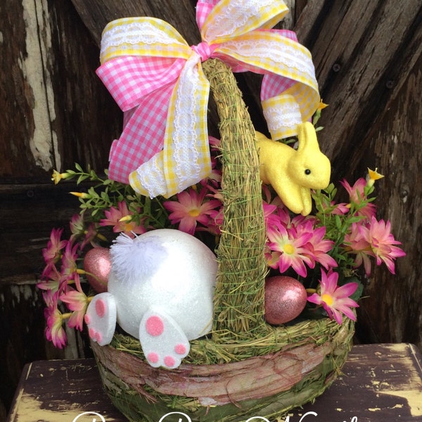 Easter Floral, Easter Arrangement, Easter Centerpiece, Spring Floral, Spring Arrangement, Spring Centerpiece, Bunny Butt