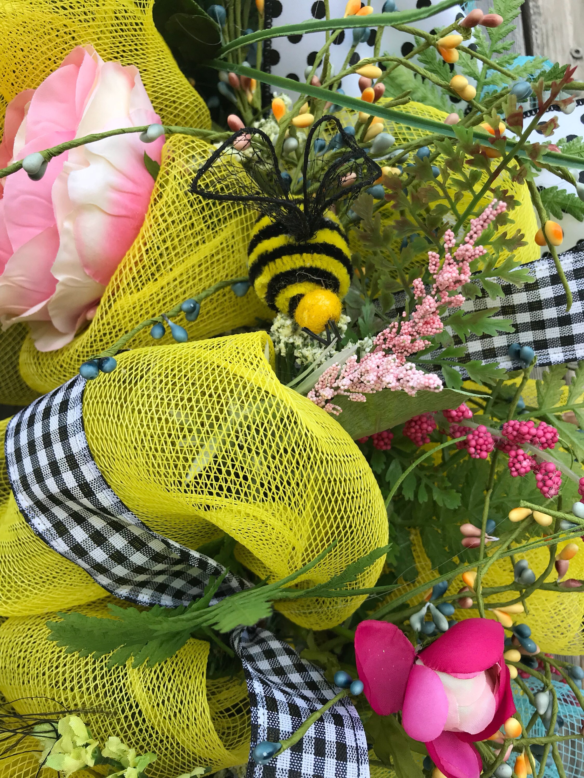 Bee Wreath, Bee Decor, Summer Wreath, Spring Wreath, Everyday Wreath