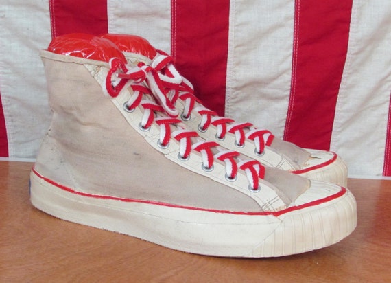 Vintage 1940s US Keds White Canvas Basketball Sne… - image 2