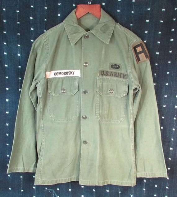 Vintage 1960s US Army OD Cotton Sateen Fatigue Shirt Airborne