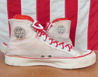 Tênis de basquete de lona branca vintage dos anos 1940 US Keds tênis de ginástica de cano alto tamanho 9,5