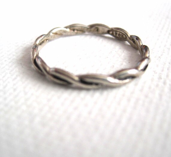 Vintage Sterling Silver Twisted Band Ring size 7 - image 3