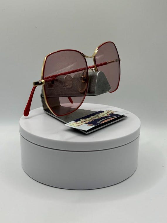 True Vintage Oversize Sunglasses | NOS | Butterfly Style  display picture 1