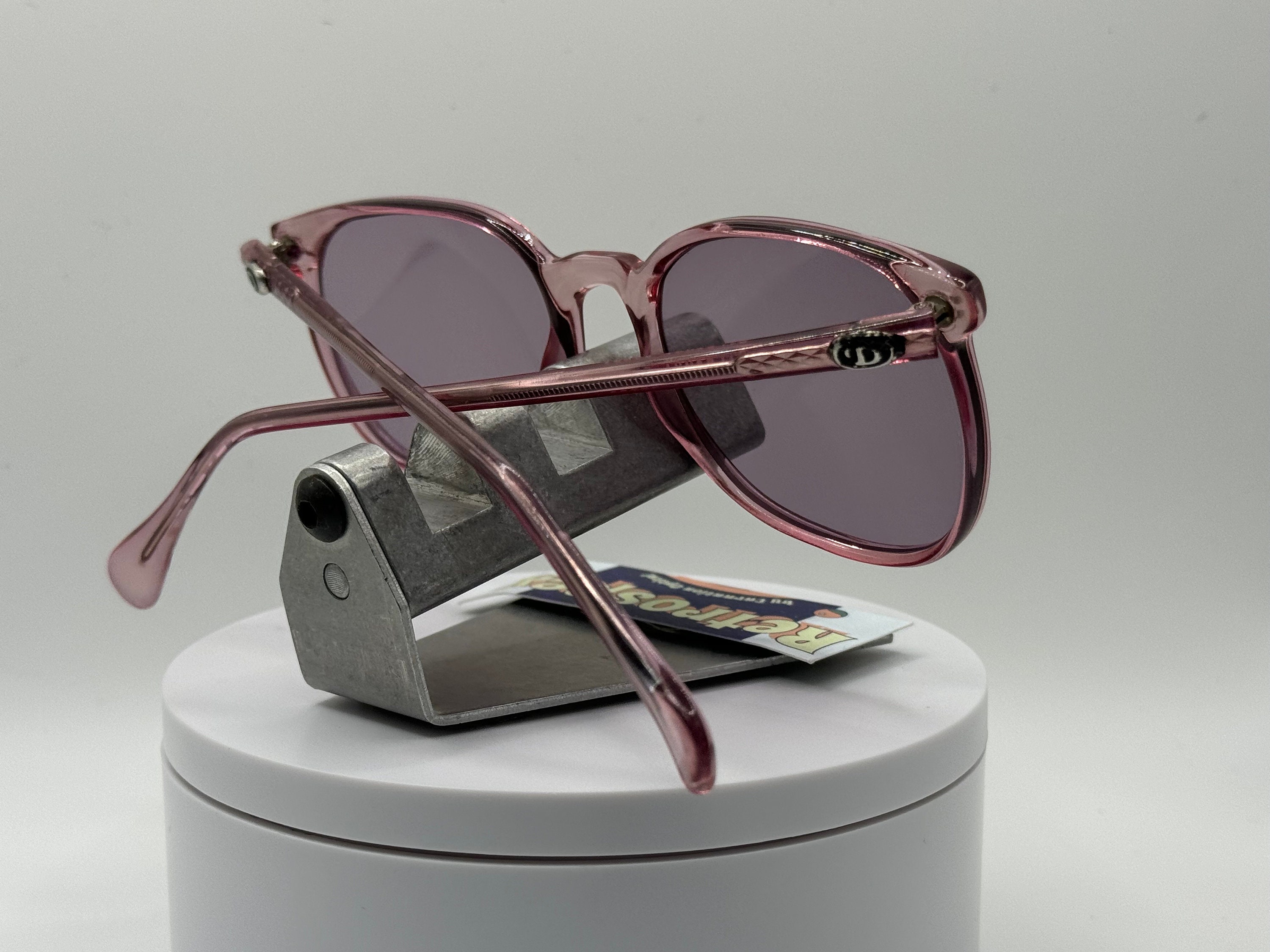 Vintage Oversize Sunglasses NOS Preppy Pink Solid Lens Pink Frame 80s-90s Retro Vintage Oversize Sunglasses | NOS | Preppy Style | Bright  main image 4
