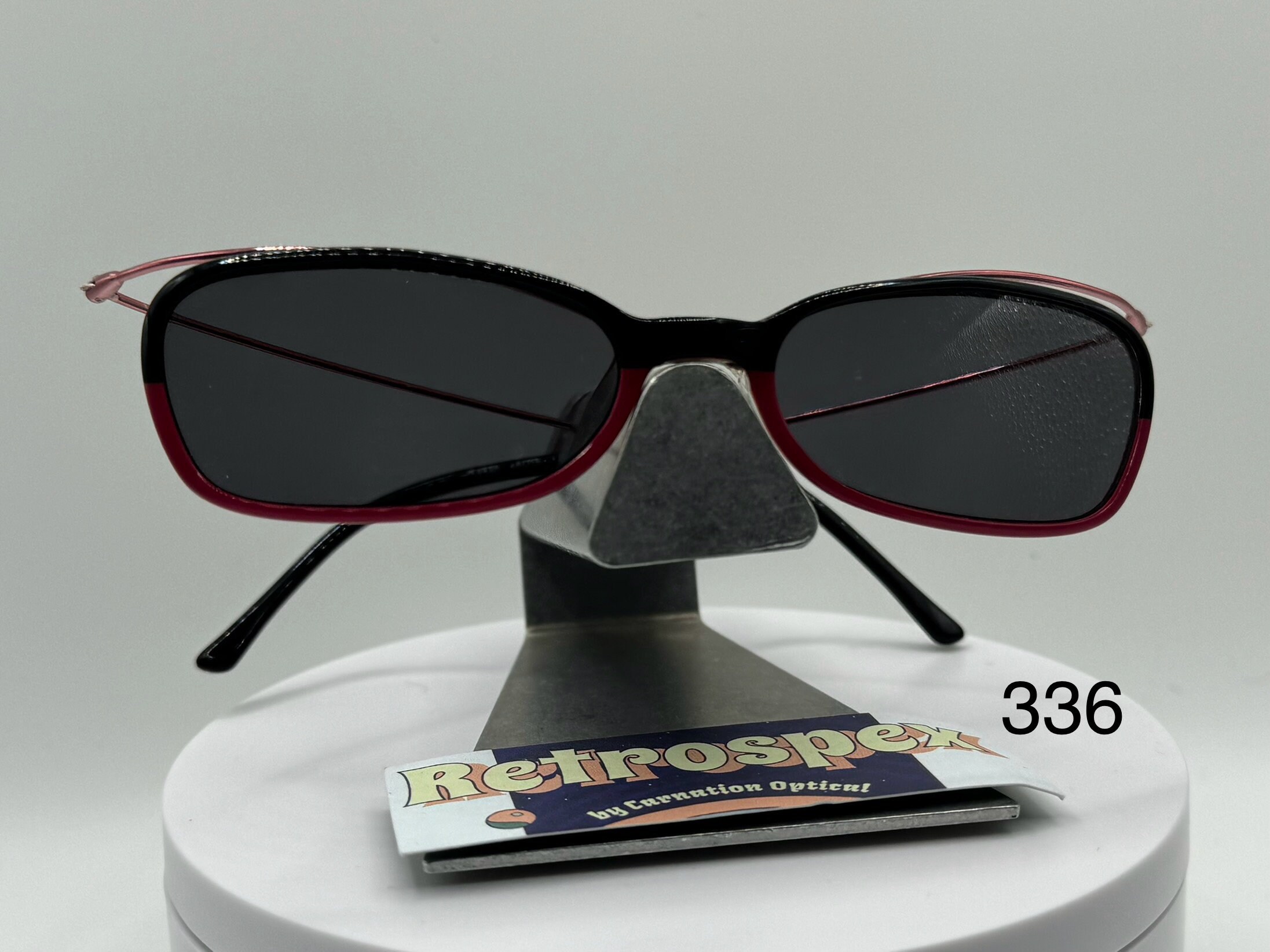 Vintage Y2K Style Sunglasses | NOS | 2000 display picture 2