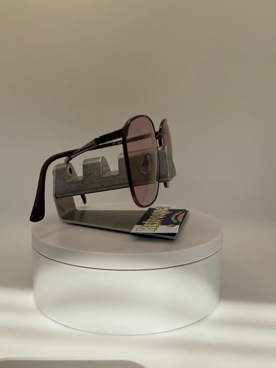 True Vintage Oversize Sunglasses | NOS | Monochrome Style Pink Lens | Viva Buy True Vintage Oversize Sunglasses | NOS | Mature Style  main image 4