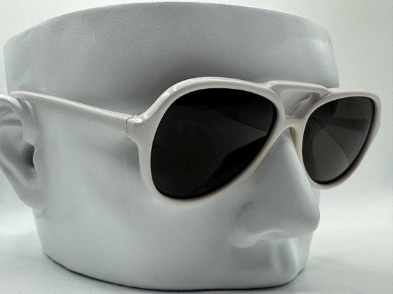 NEW Vintage Oversize Sunglasses | Non RX | Round Style | Blue Plastic | #846 NEW Vintage Oversize Sunglasses | Non RX | Square Style  main image 2