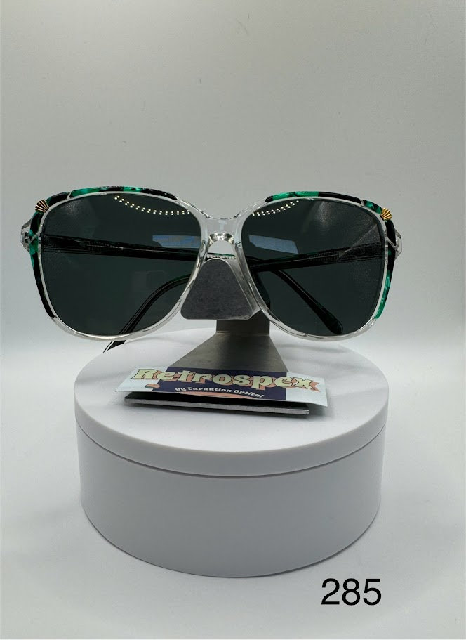 Vintage Oversize Sunglasses | NOS | Monochrome Nana Style 