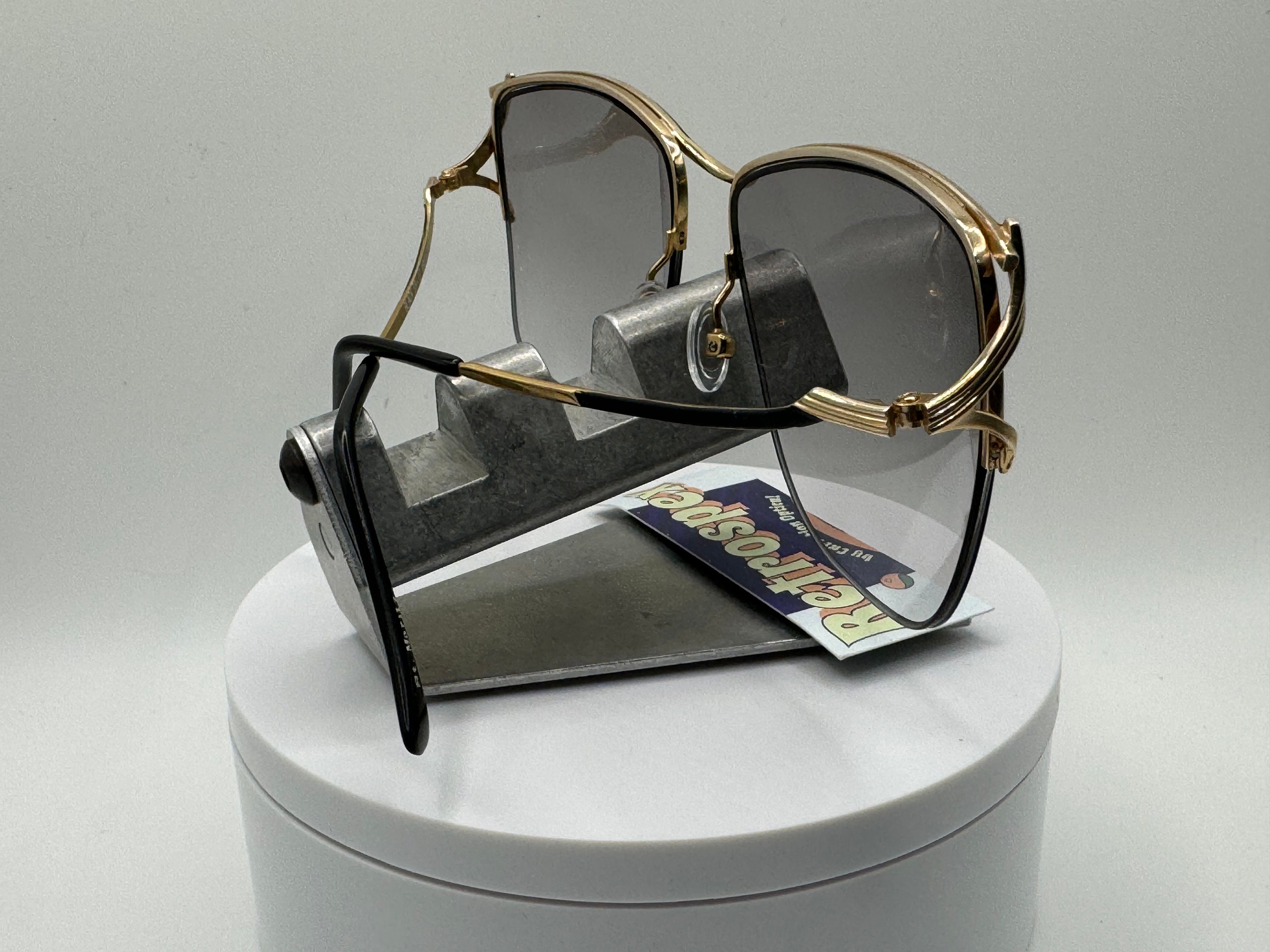 Vintage Oversize Sunglasses NOS Light Grey Fade Lens Black & Gold Frame Retro Vintage Oversize Sunglasses | NOS | Elegant Style | Light  main image 4