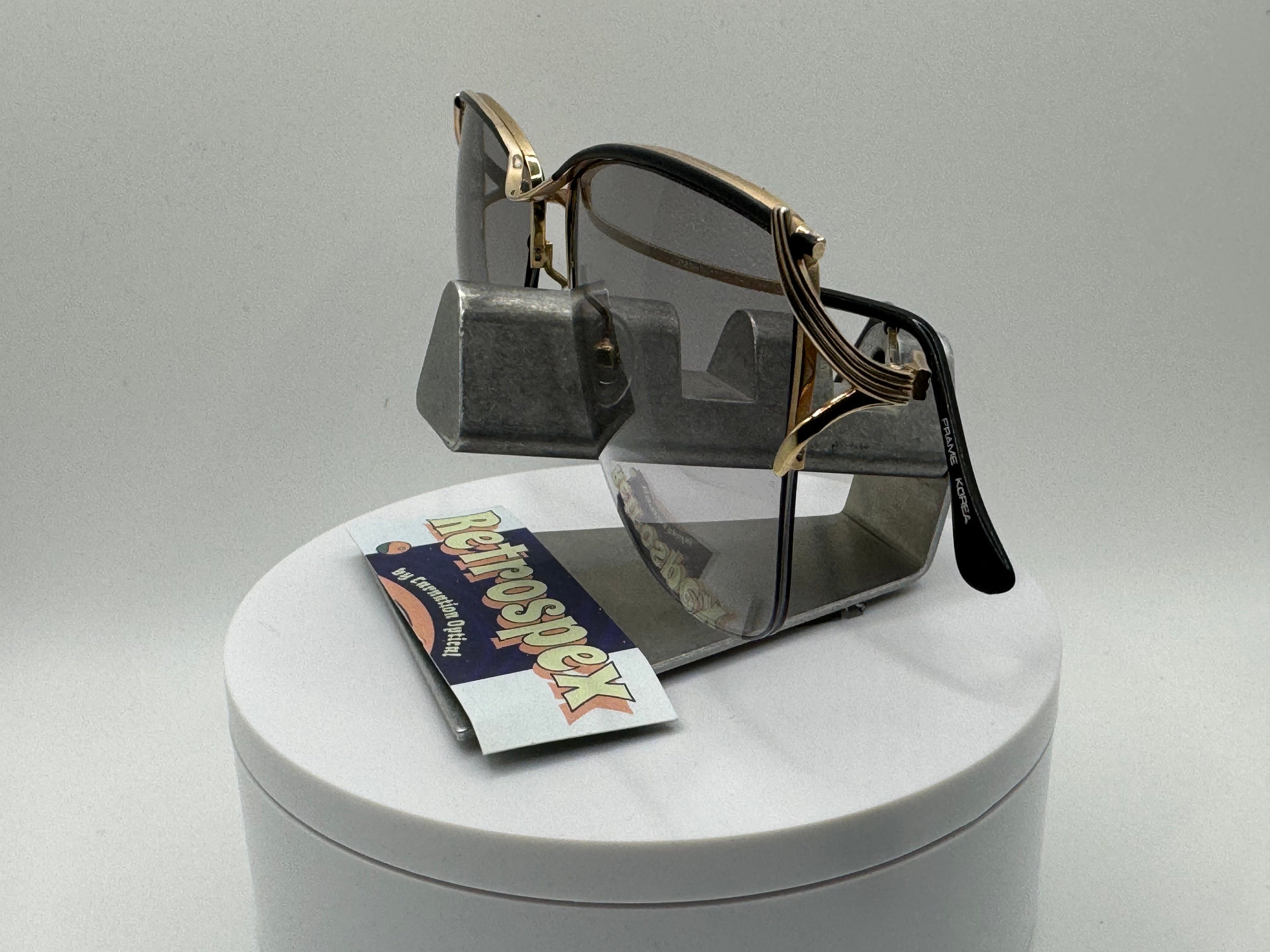 Vintage Oversize Sunglasses NOS Light Grey Fade Lens Black & Gold Frame Retro Vintage Oversize Sunglasses | NOS | Elegant Style | Light  main image 3