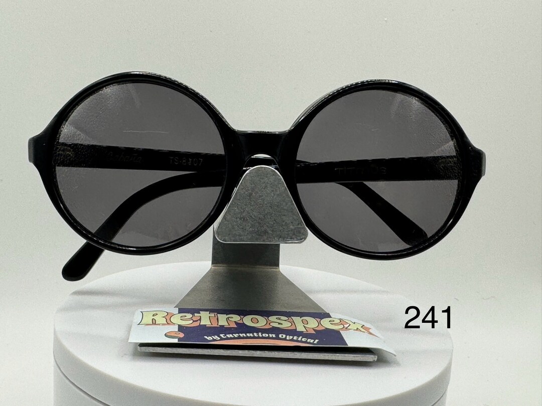 Vintage Refurbished Sunglasses | Round Plastic Frame Grey Lenses Retro 1960’s Vintage Refurbished Eyeglasses | Round Plastic Frame Grey  main image 3