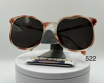 Vintage Oversize Sunglasses NOS Preppy Light Reactive Lens  display picture 2