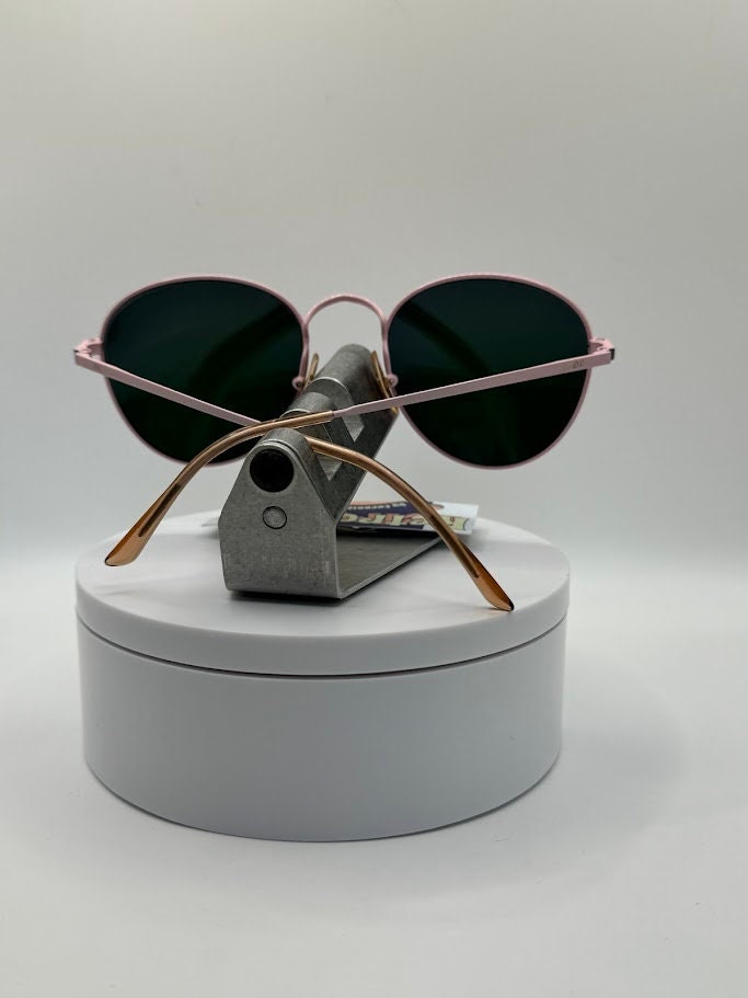 True Vintage Oversize Sunglasses | NOS | Preppy Style | Pink  display picture 2